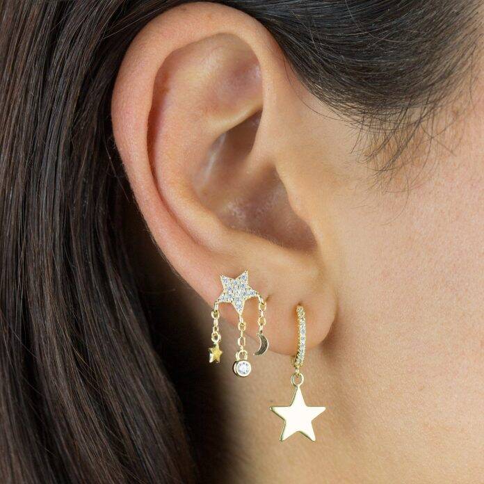 Evoke the look of shooting stars with Adina's CZ Celestial Charms Stud Earring (Photo: Release)