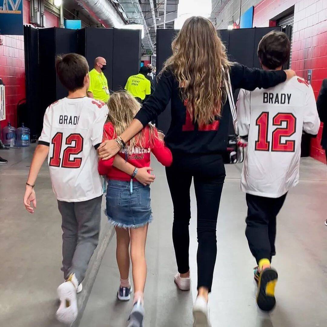  "I love my teammates, and I love my supportive family". (Photo: Instagram)