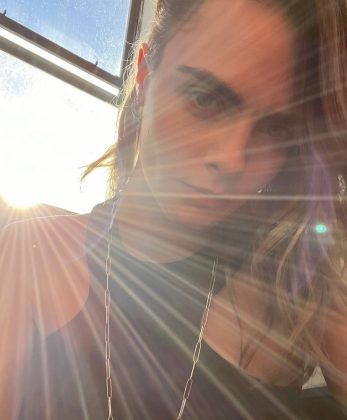“I would like to tell you guys about Cara Delevingne. When we at Hollywood Food Coalition were wondering how we would keep our doors open to feed hundreds of unhoused community members every night at the height of the pandemic, Cara quietly wrote a big check. No fanfare. She just did it”, reminded the writer. (Photo: Instagram release)