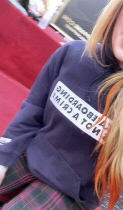 Avril wore the same sweatshirt as when she first went there, at age 16. (Photo: Instagram release)