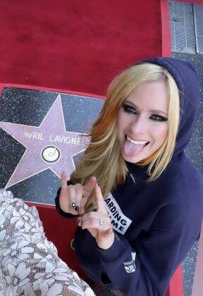 With that, Avril becomes the 2,731st artist to receive the honor. (Photo: Instagram release)