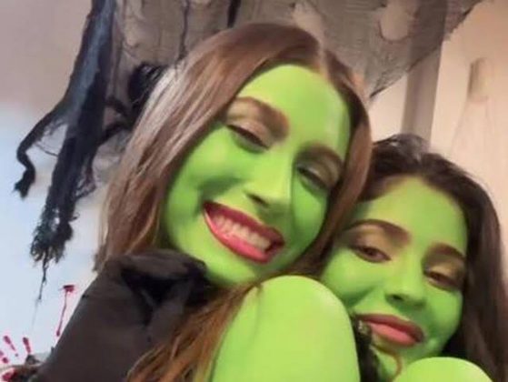 Hailey and Kylie went to enjoy the first Halloween party of the season. (Photo: TikTok