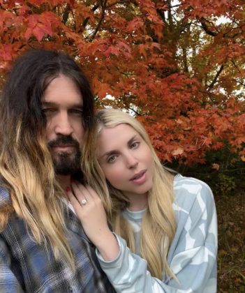 Billy Ray Cyrus and Firerose appeared to confirm the engagement rumors. The two shared a series of photos together and in the records you can see Firerose sporting a diamond ring on her left ring finger. (Photo: Instagram release)