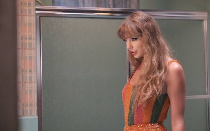 Taylor Swift finally released “Midnights”, her long-awaited tenth studio album in the early hours of last Friday (21). And to the fans' surprise, a few hours later the singer released a deluxe version, 'Midnights (3am Edition)', with seven new tracks. (Photo: Youtube release)