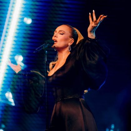 "It brought me back to life! Usually when I get butterflies in my stomach and get nervous with regular performances, I say a little prayer backstage and cross my fingers". (Photo: Instagram)