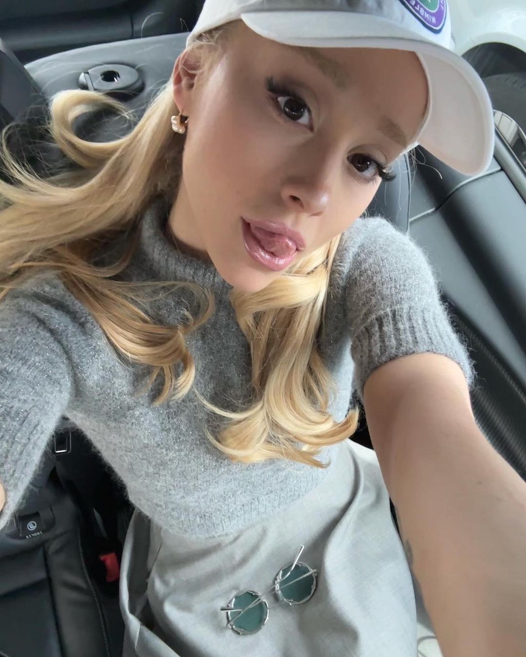 Ariana Grande watched the tennis game. (Photo: Instagram)