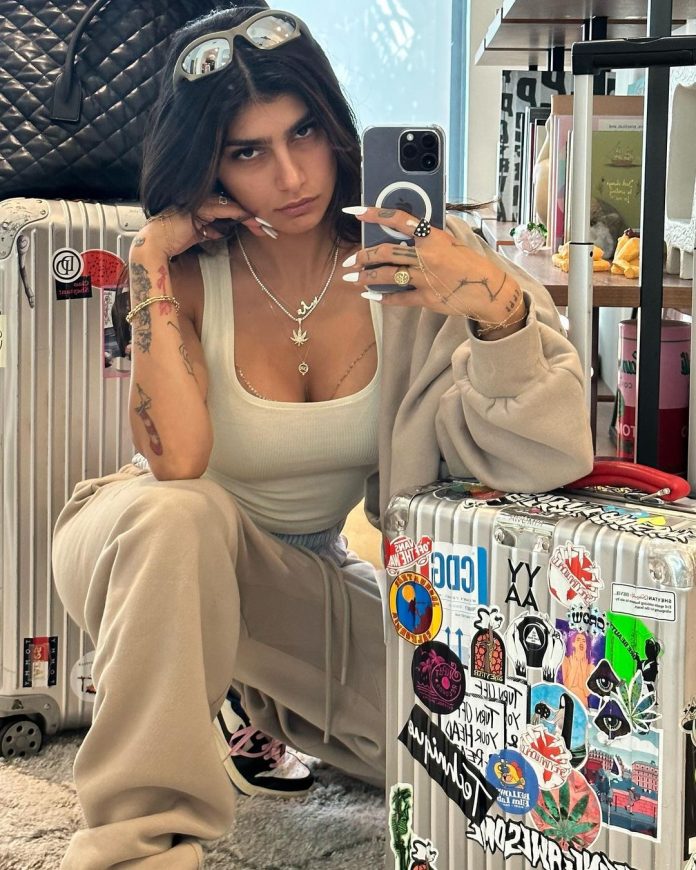 Former adult content actress, Mia Khalifa, expressed her displeasure with the defeat of Colombian Karol G in the 