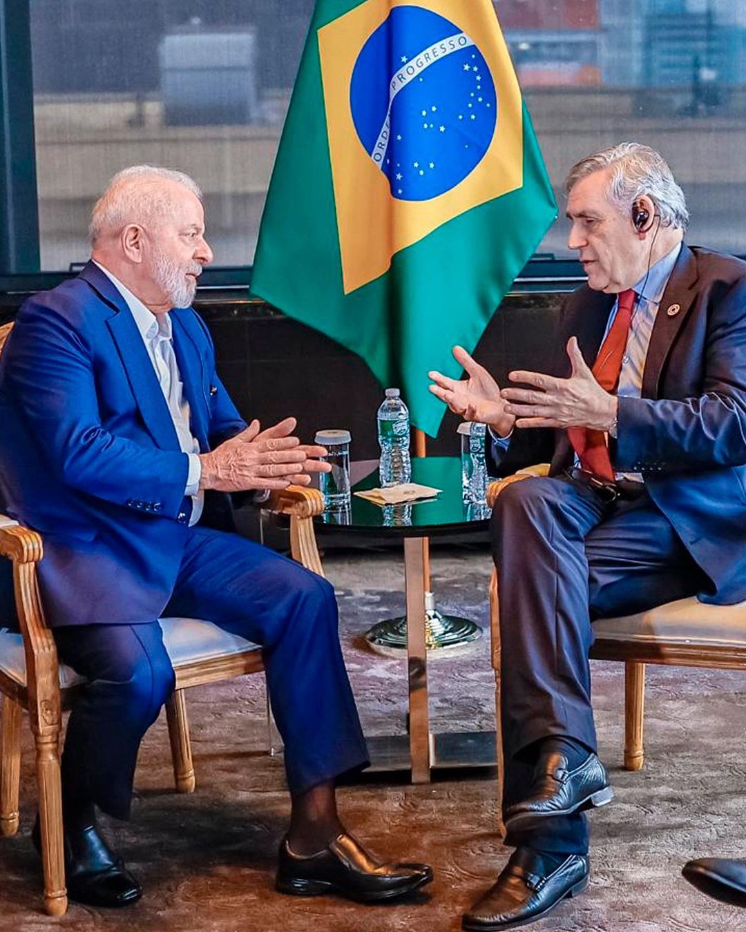 This is the second time that the two leaders have met in a bilateral meeting. In February, Lula visited Washington shortly after assuming the Presidency. (Photo;Agência Brasil)