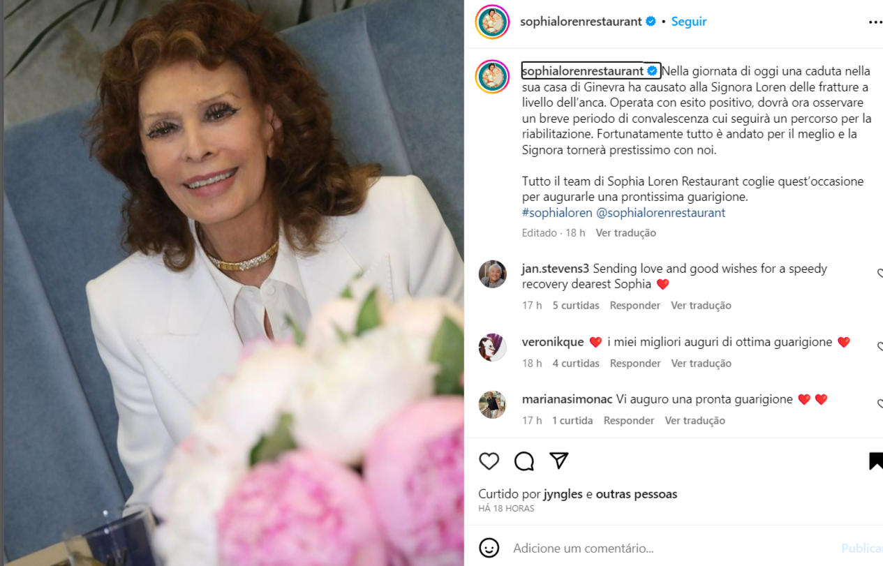 According to information shared on her restaurant's Instagram profile, she underwent a successful surgical procedure and is now in the recovery phase, which will be followed by physiotherapy sessions. (Photo:Instagram)