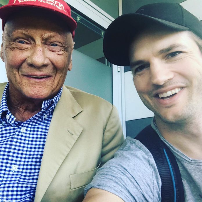 On Friday the 15th, Ashton Kutcher resigned as chairman of the board of Thorn, a non-profit organization he founded with his ex-wife Demi Moore more than a decade ago with the purpose of combating child sexual exploitation. (Photo:Instagram)