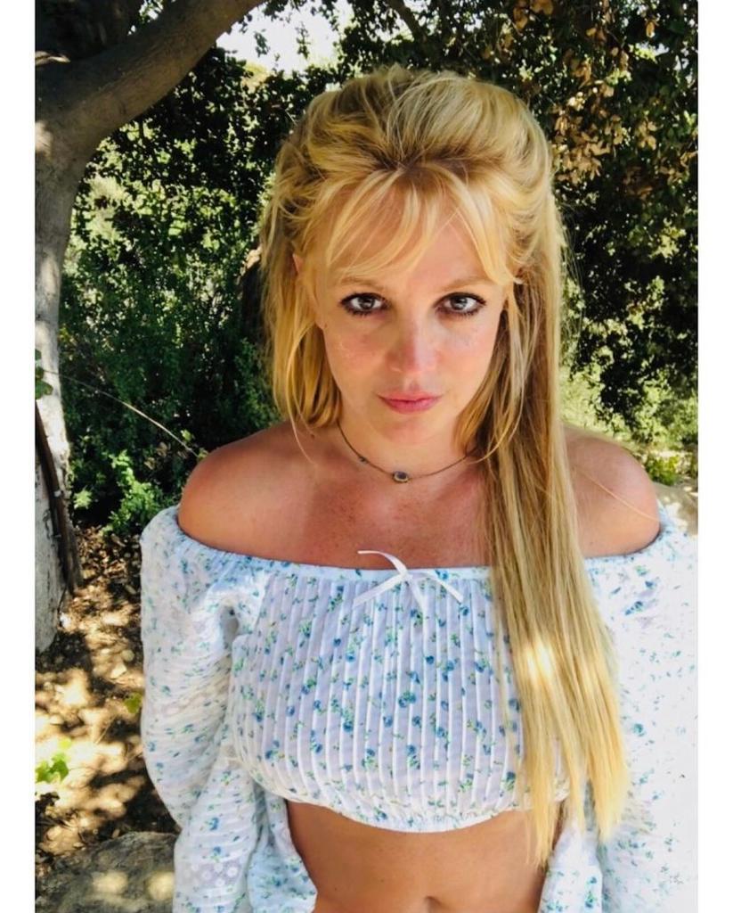 This Tuesday (26), Britney Spears asked her fans to “lighten up”, after her video dancing with knives, plus another video with a bandage on her arm.(Photo: Instagram)