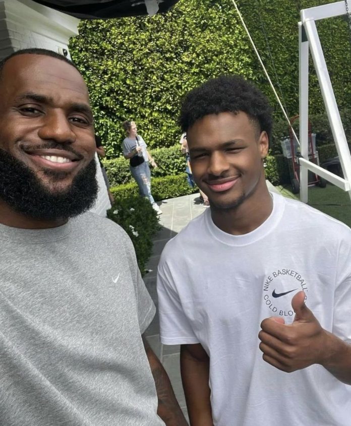 LeBron James and Bronny James. (Photo: Twitter/BronnyJamesJr)