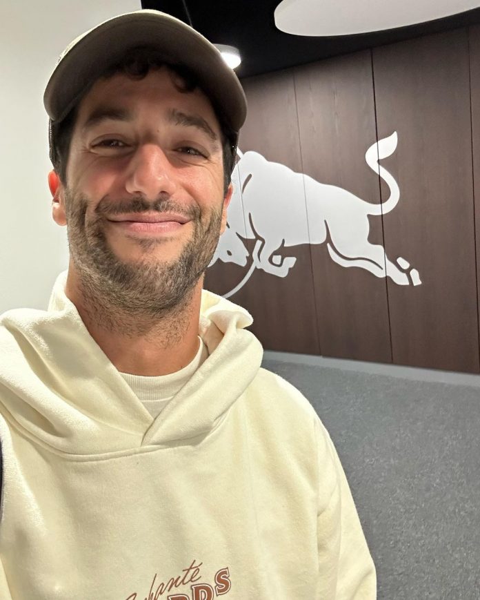 Daniel Ricciardo had signaled to his agent that he would like a year less on his contract and that he would sign it the day before the Budapest circuit. (Photo: Instagram)