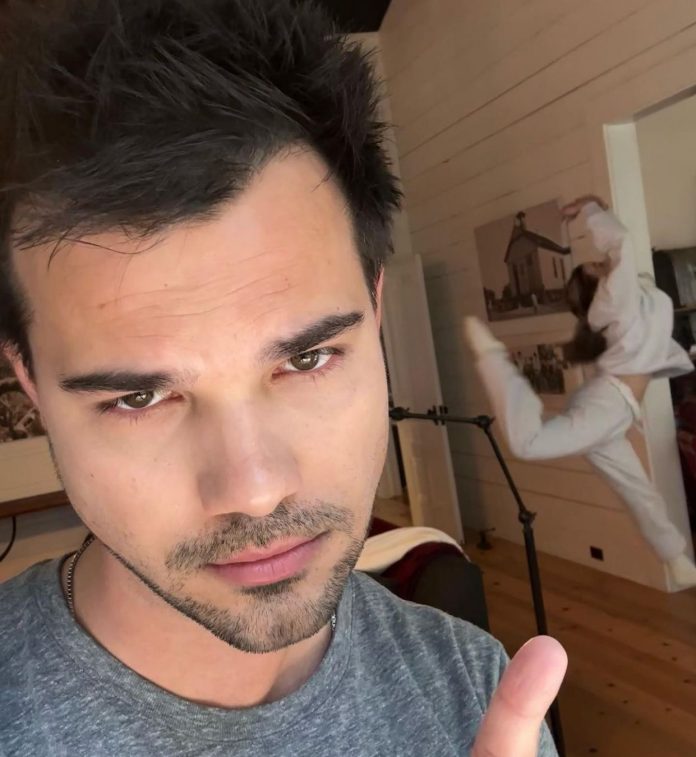 Taylor Lautner relishes being considered Taylor Swift's best ex-boyfriend. (Photo: Instagram)