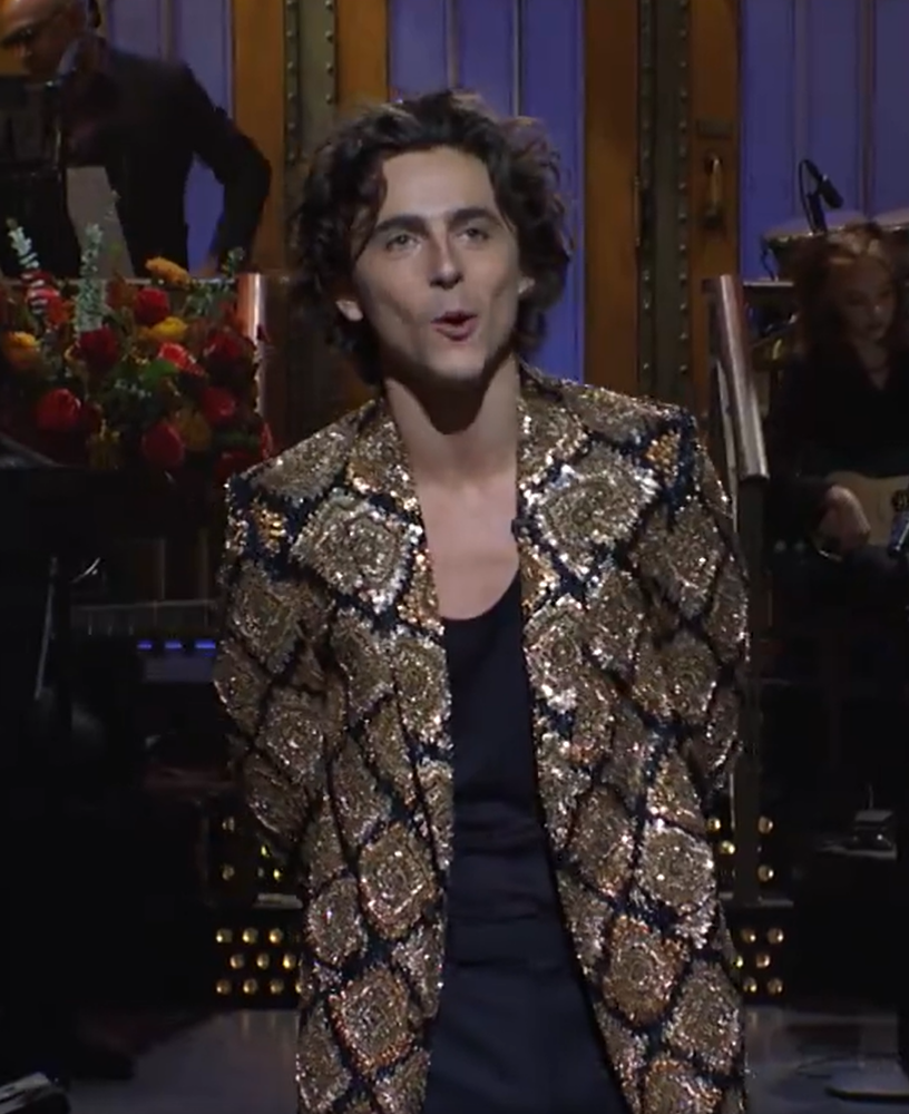 Last Saturday, the 11th, Timothée Chalamet was one of the presenters of Saturday Night Live. During the opening monologue, the 27-year-old actor addressed the actors' strike in Hollywood and the restrictions on publicizing the projects they are involved in. (Photo:Twitter)