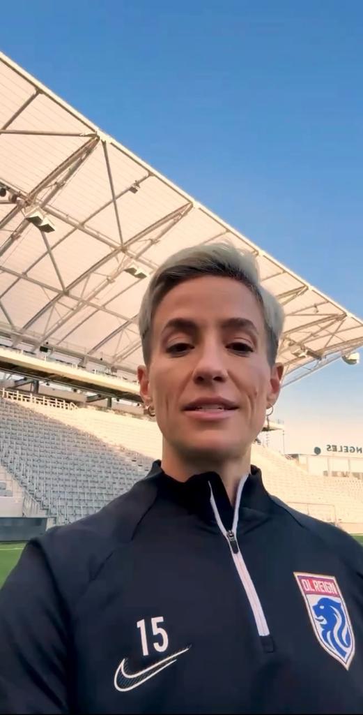Rapinoe left the pitch limping and in tears, and being held by two trainers. (Photo: Instagram)