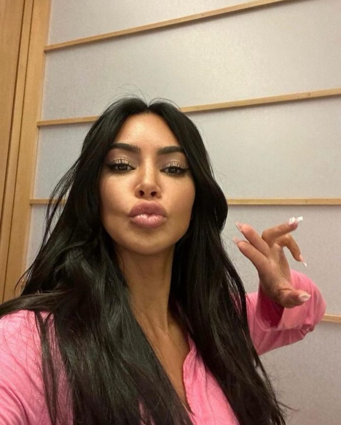 Kim Kardashian used a TikTok viral aging filter and fans pointed out the resemblance to her mother Kris Jenner.(Photo: Instagram)