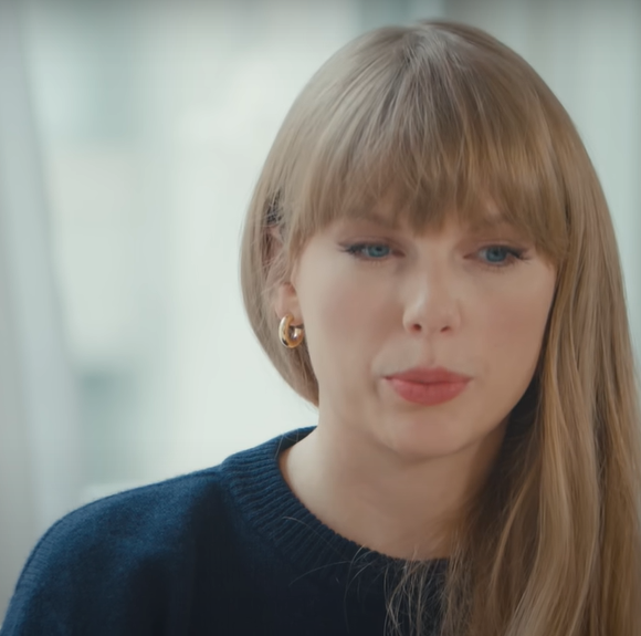 Pop singer Taylor Swift has threatened to sue a Florida student who posts information about the artist's and other celebrities' flights on her private jets on social media, according to the Washington Post. (Photo: Variety)